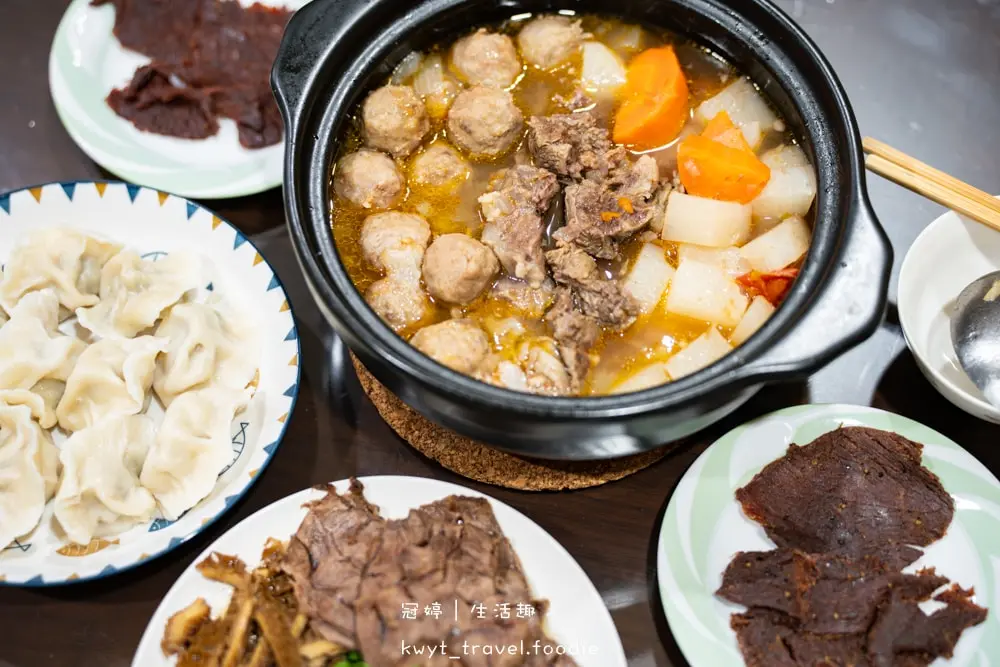 零失敗牛肉料理食譜，用卡吉牛羊肉品專賣店的台灣溫體牛煮清燉牛肉湯，傳承三代的牛肉專賣店，中永和市場美食推薦